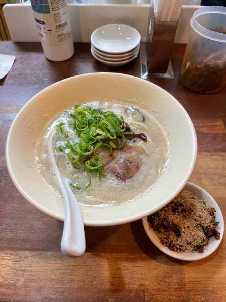 「博多豚骨ラーメン」@幸心堂の写真