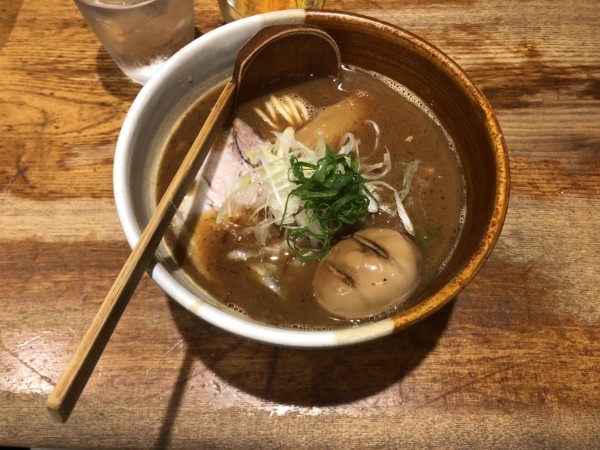 「限定：21周年記念ラーメン1,500円+燻製味玉200円」@渡なべの写真