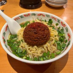 台湾ラーメン赤
