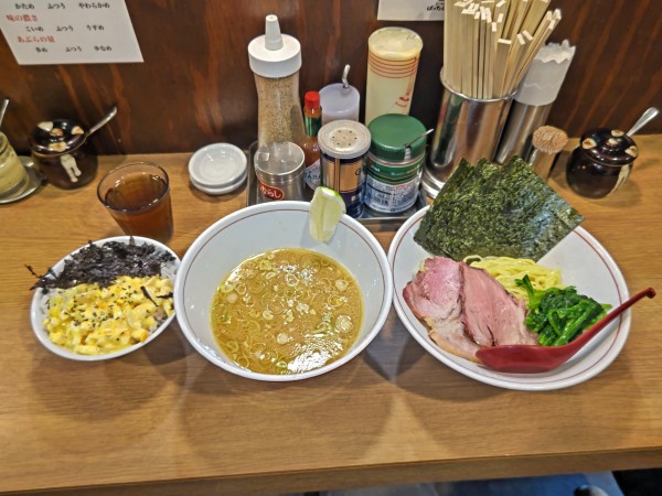 「夏季限定　つけ麺　＋　タルタル飯」@らーめん ぱったぱたの写真