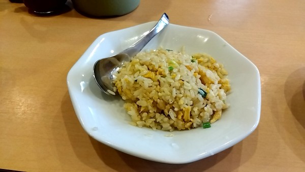 「半炒飯（ランチ時　麺類に＋１００円）」@餃子市場 大井町店の写真