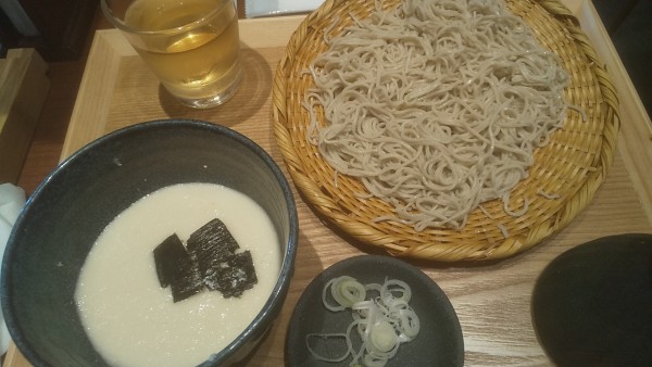 「大和芋のとろろそば(￥1,210）」@石臼挽きそば 石月 アミュプラザ博多店の写真