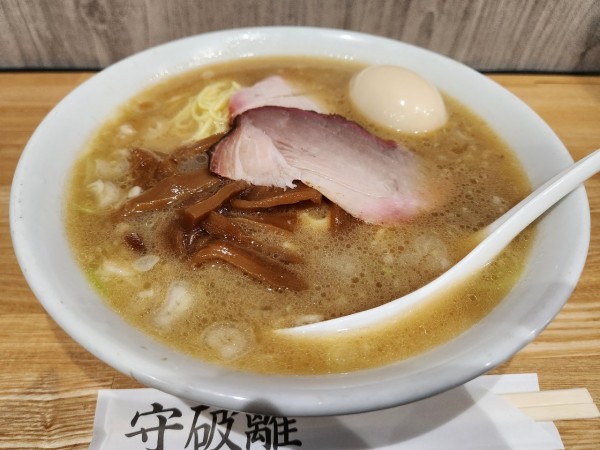 「守 細麺 醤油 煮卵」@麺屋のスたの写真