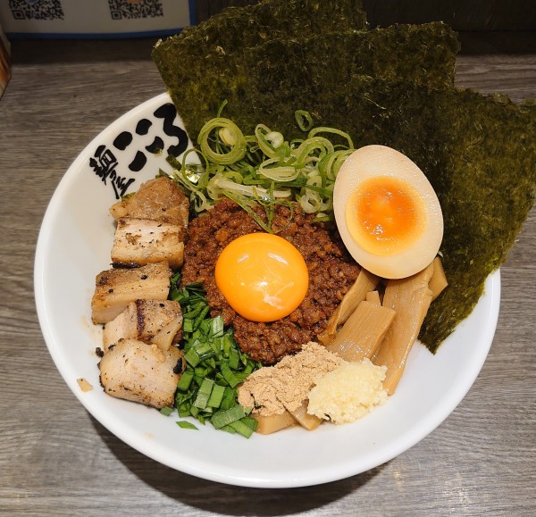 「全部のせ台湾まぜそば(1250円)」@麺屋こころ 蕨店の写真