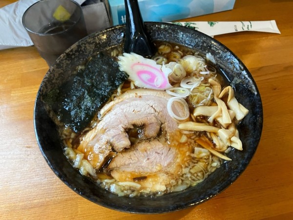 「醤油ラーメン700円」@麺処 らふてるの写真