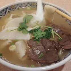 蘭州牛肉湯麺(980)