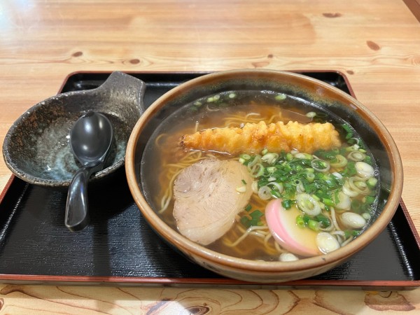 「ラーメン天ぷら入」@東屋の写真