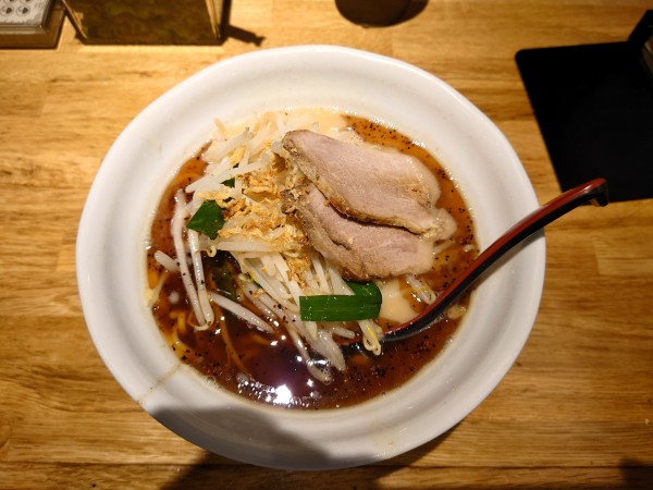 「黒味噌ラーメン¥880＋サービスライス」@花木流味噌 成増総本店の写真