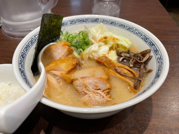 「角煮ラーメン + 半ライス(サービス)」@熊本ラーメン ひごもんず neo 三鷹の写真