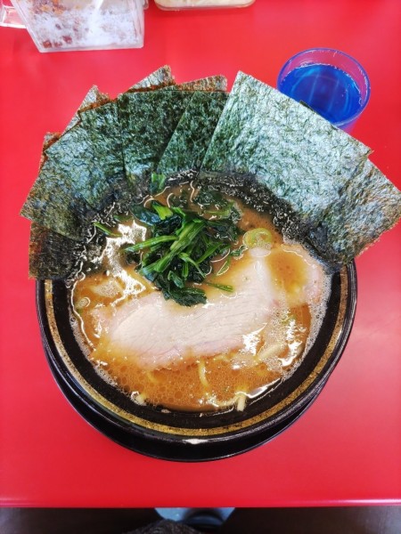 「ラーメン+のり」@王道家直伝 との丸家 八潮店の写真