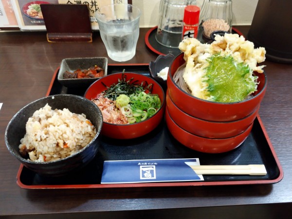 「奥出雲割子・定食セット」@奥出雲そば処 一福 兵庫伊丹店の写真
