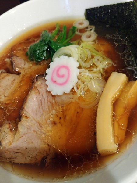 「醤油ら〜麺」@手打ち 蓮の写真