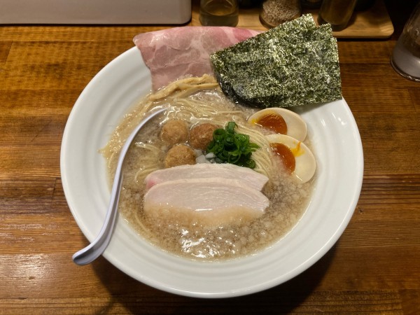 「特製背脂煮干しそば」@麺屋 ゆるり。の写真