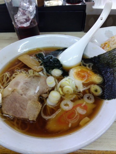 「ラーメン+半チャーハンセット（830円）」@中華料理 福燕の写真