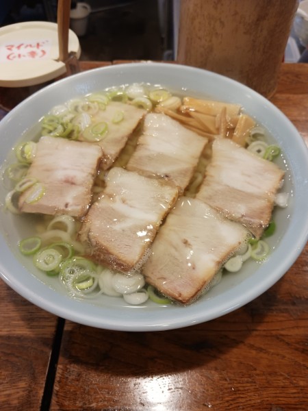 「醤油チャーシューメン」@丸信ラーメン 駅前店の写真