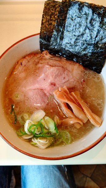 「上越流　ライト豚骨ラーメン　900円」@中華そば GO.TO.KU ～仁～の写真