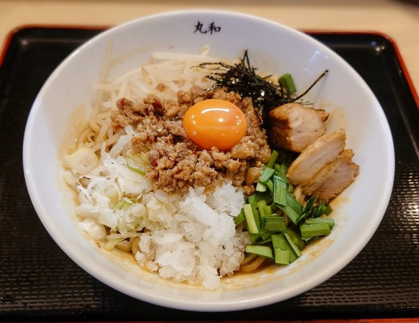 「汁なしカレー」@つけ麺丸和 各務原分店の写真