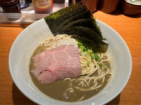 「煮干しそば 極+のり」@麺屋 烈の写真
