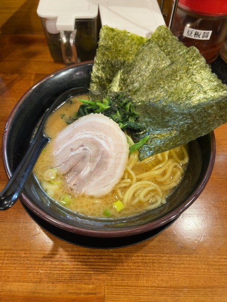 「定番ラーメン」@横浜家系らーめん 壱賢家の写真