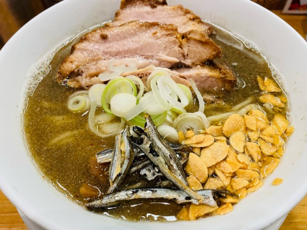 「らーめん肉 1,518円 骨 100円 替え玉 165円」@人類みな麺類の写真