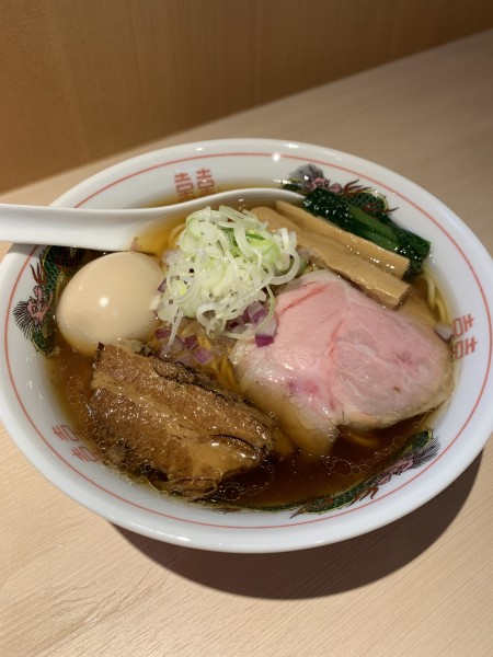 「特製中華そば」@中華そば 須紗の写真