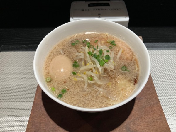 「味玉醤油らー麺」@麺 たいせいの写真