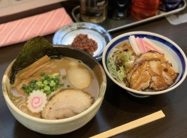 「朝ラーBセット　コク旨　甘タレチャーシュー丼」@麺と餃子の工房 麺屋食堂の写真