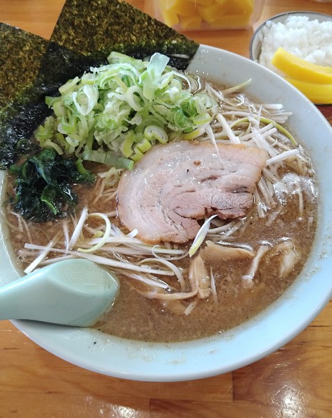 「中華そば+きざみネギ､半ライス」@ラーメンショップ 足利50号店の写真