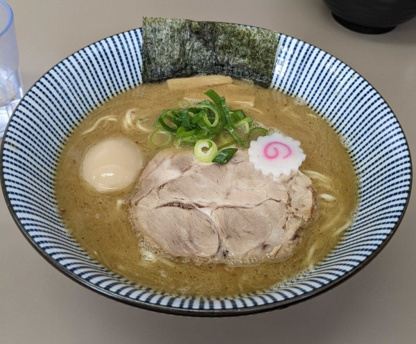 「塩ラーメン + 味玉」@庵悟の写真