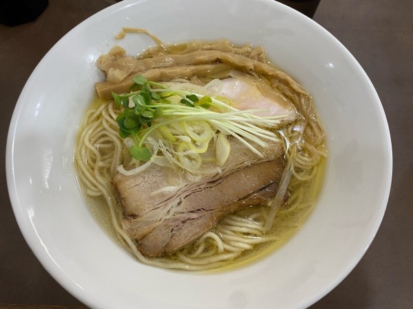 「鶏塩らーめん」@麺屋 心羽の写真