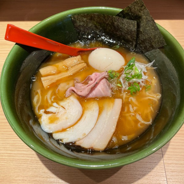 「特製焼きあご塩ラーメン」@焼きあご塩らー麺 たかはし アトレ川崎店の写真