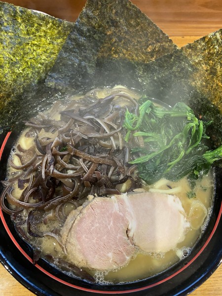 「ラーメン＋小ライス＋キクラゲ」@横浜家系ラーメン 大将家の写真