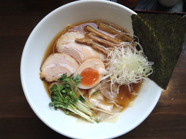 「ととやわんたんめん(薫る、硬め)」@らーめんばる ととやの写真