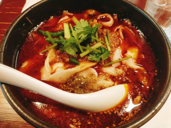 「麻辣刀削麺」@張家 虎ノ門店の写真