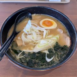 味噌全部のせ(1090円)