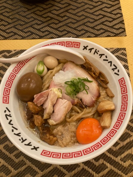 「ヘブン盛りもち小麦油そば」@メイドインヘブンの写真