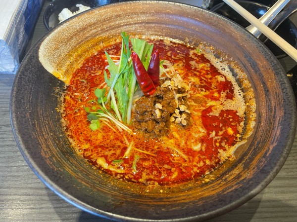 「烈火坦々麺縮れ麺　940円」@四川麺条香氣の写真