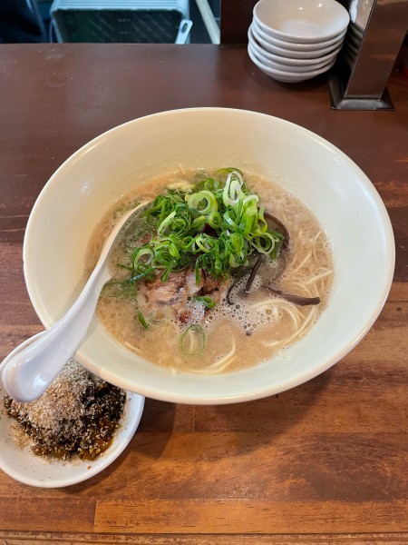 「博多豚骨ラーメン」@幸心堂の写真