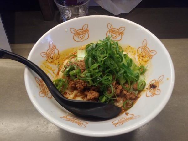 「汁なし担々麺 900円」@担々麺とお肉の会社 みなかわの写真