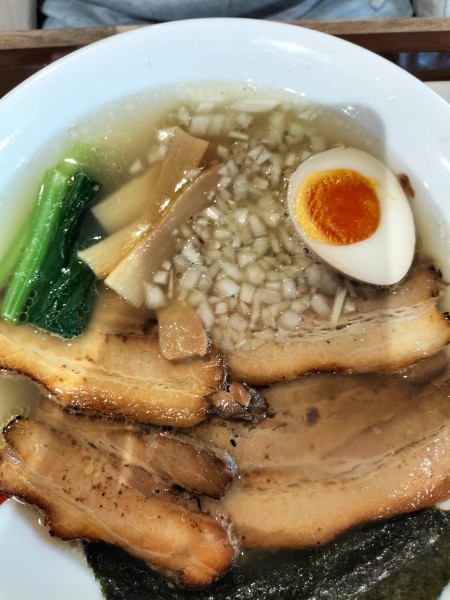 「炙りチャーシューラーメン950円税込」@らーめん 愛彩流の写真