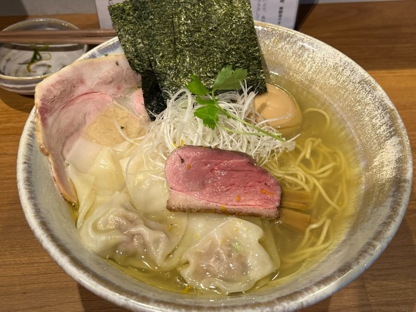 「特上塩らぁめん」@Japanese Ramen 五感の写真