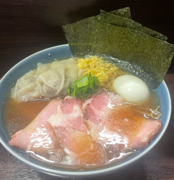 「特製醤油そば(太麺　手揉み麺)」@麺屋 ルリカケスの写真