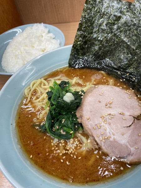 「旨辛ラーメン」@横浜ラーメン 武蔵家 日吉店の写真