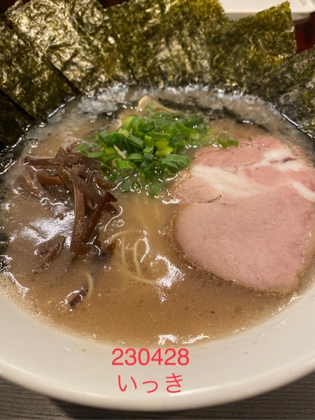 「ラーメン＋のり+替え玉2個　940」@博多長浜らーめん いっきの写真