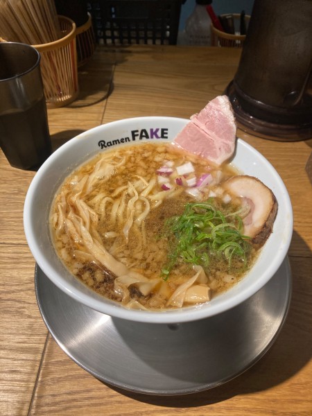 「温故知新背脂中華そば　950円」@Ramen FAKEの写真