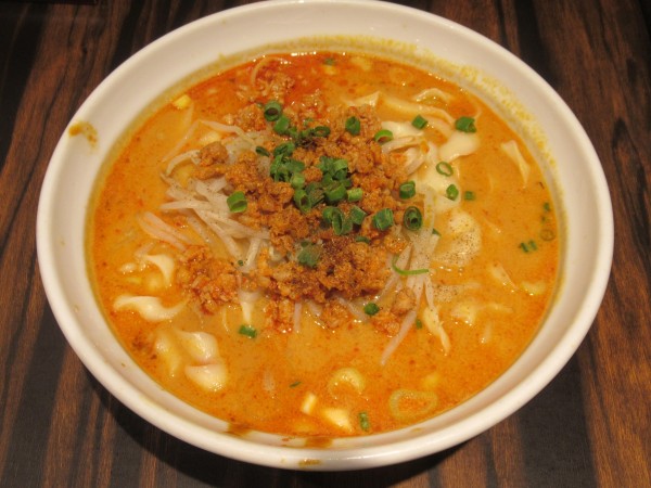 「マーラー麺（880円）」@孫ちゃん上海焼き小籠包酒場 阿佐ヶ谷店の写真