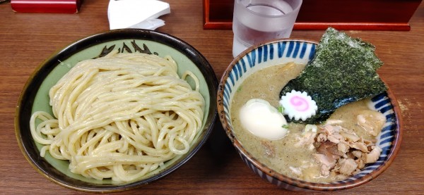 「つけめん煮番搾り特製（中盛）ひやもり」@つけめん 三三㐂の写真