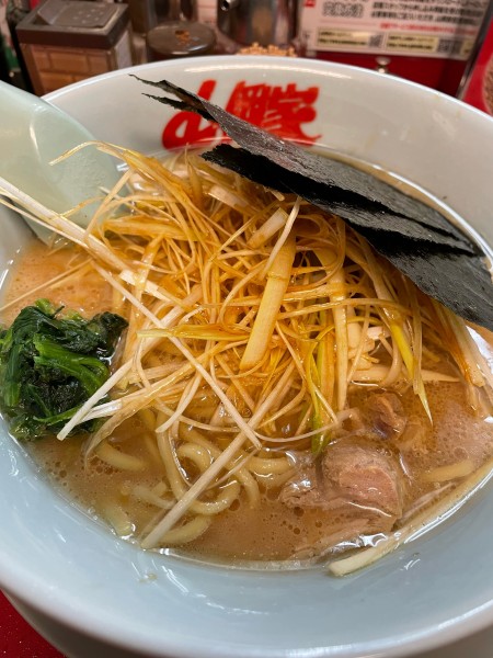「ネギラーメン」@ラーメン山岡家 一宮店の写真