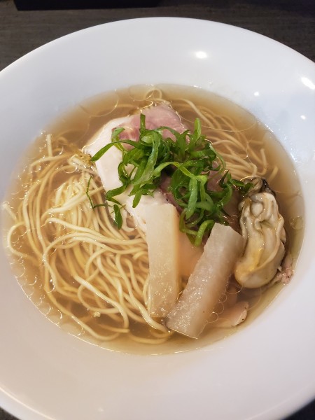 「牡蛎しじみらーめん」@自家製麺 牡蠣工房 Uguisuの写真