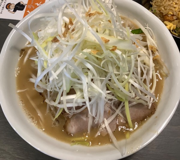 「味噌ラーメン　大盛　＋　白髪ネギ」@花木流味噌 日吉店の写真